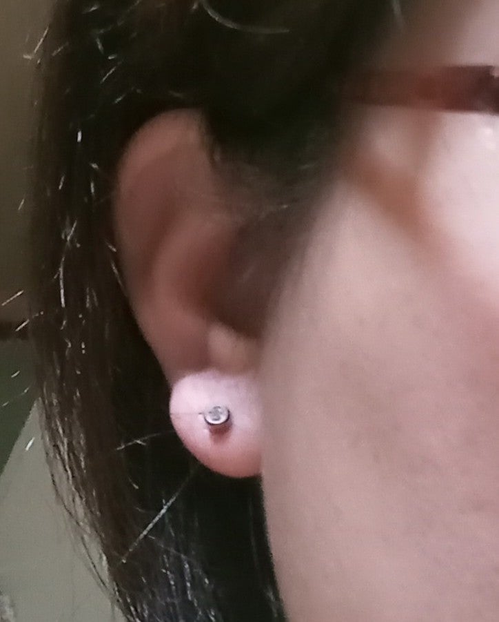 ピアス